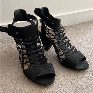 Vince Camuto Strappy heels